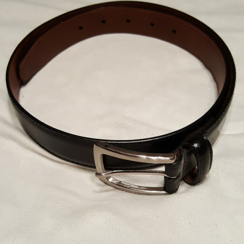 Men's black‎ belt